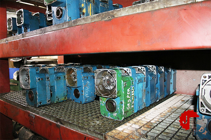 DEMAG Gearbox AF06 Ratio 40.6