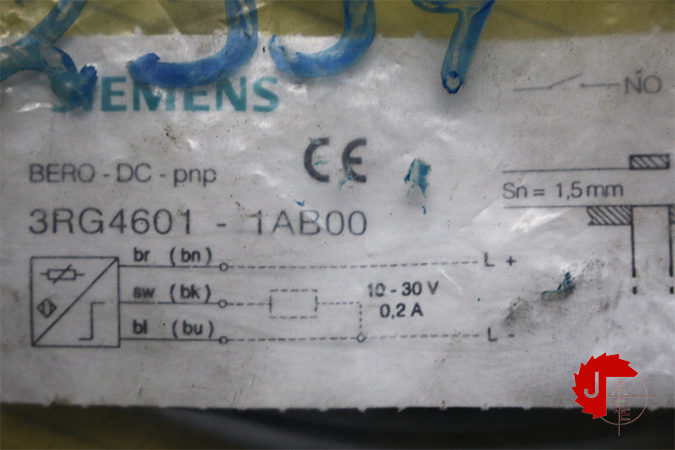SIEMENS 3RG4601-1AB00 INDUCTIVE PROXIMITY SWITCH
