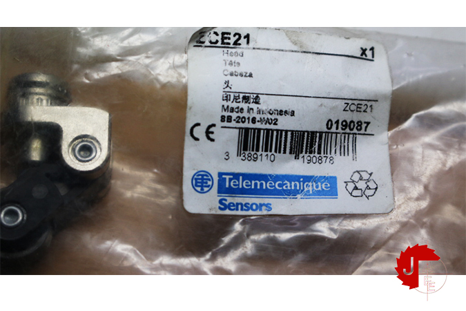 Telemecanique ZCE21 Limit switch head