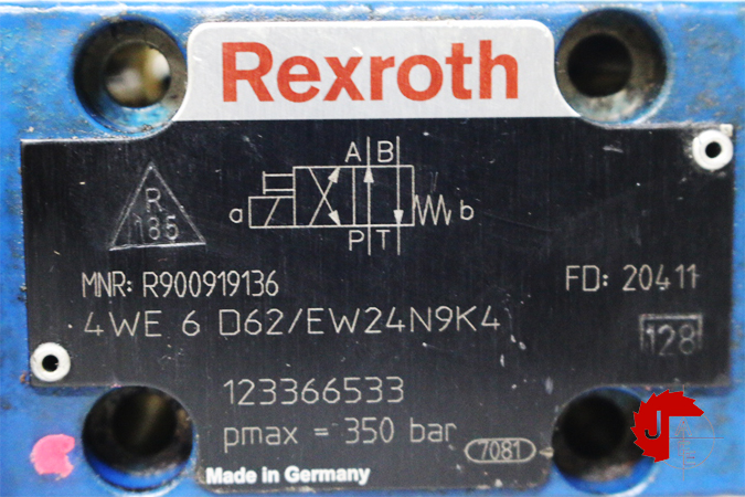 Rexroth R900919136 DIRECTIONAL CONTROL VALVE 4WE 6 D62/EW24N9K4
