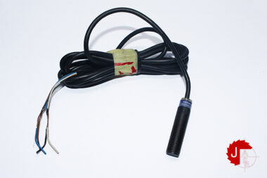 Telemecanique XS4P12KP340 Inductive sensor
