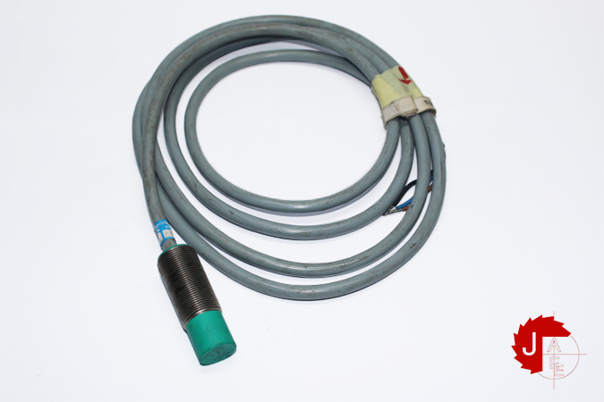 Telemecanique NJ8-18GM50-E2 Inductive sensor - Image 3