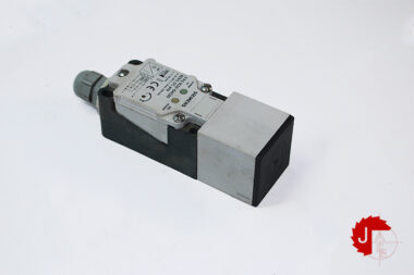 SIEMENS 3 RG 1630-6AC00 Capacitive Proximity Switches