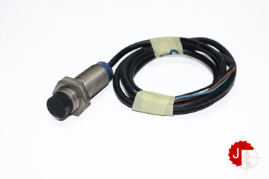 Telemecanique XC2M18PA370 Inductive sensor