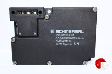 SCHMERSAL AZM 161SK-33RKA-024 M16 SOLENOID INTERLOCK 101143707