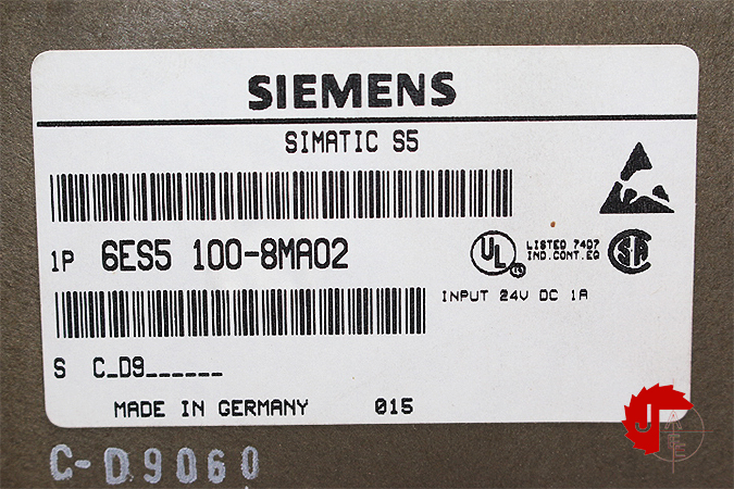 SIEMENS 6ES5 100-8MA02 CPU MODULE