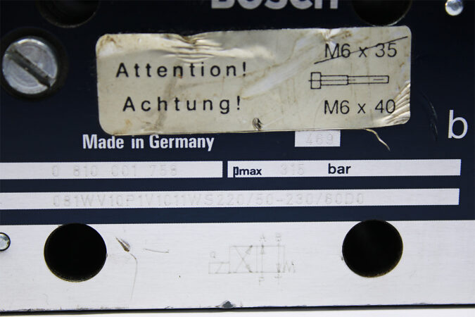 BOSCH 0 810 001 758 DIRECTIONAL CONTROL VALVE 081WV10P1V1011WS220/50-230/60D0