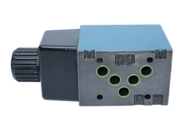 BOSCH 0 810 001 758 DIRECTIONAL CONTROL VALVE 081WV10P1V1011WS220/50-230/60D0 - Image 5