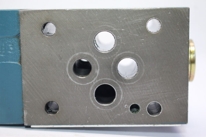 BOSCH 0 811 150 205 PRESSURE REDUCING VALVE - Image 4