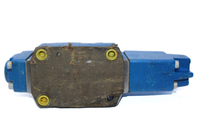 REXROTH R900555558 PILOT OPERATED PROPORTIONAL DIRECTIONAL CONTROL VALVE 4WRZ16E150-60/6AG24NETK4/M - Image 7