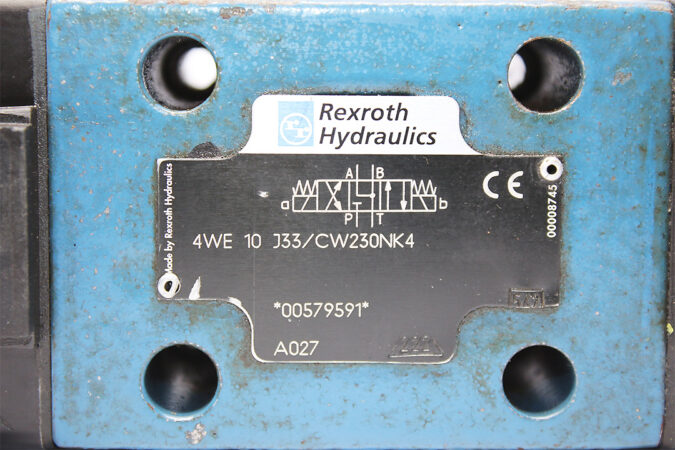 REXROTH R900579591 DIRECTIONAL CONTROL VALVE 4WE10J33/CW230NK4