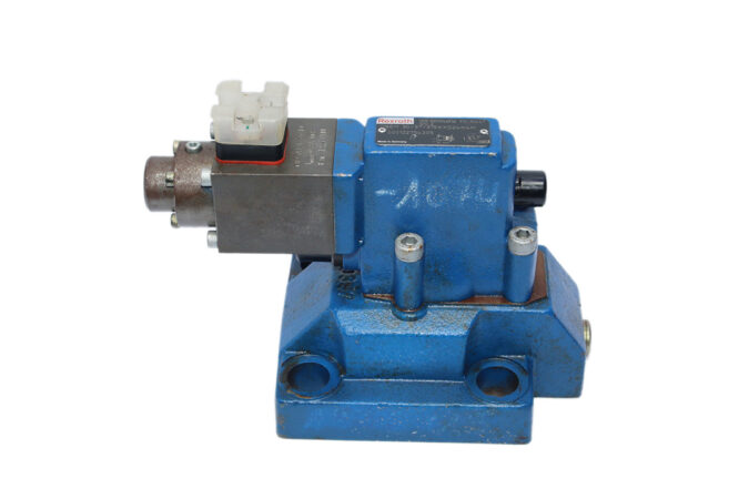 REXROTH R900946936 PROPORTIONAL RELIEF VALVE DBEM 30-37/315XYG24K4M - Image 4