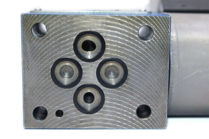 REXROTH R901197016 PROPORTIONAL PRESSURE RELIEF VALVE DBETE-61/350YG24K31A1M - Image 7
