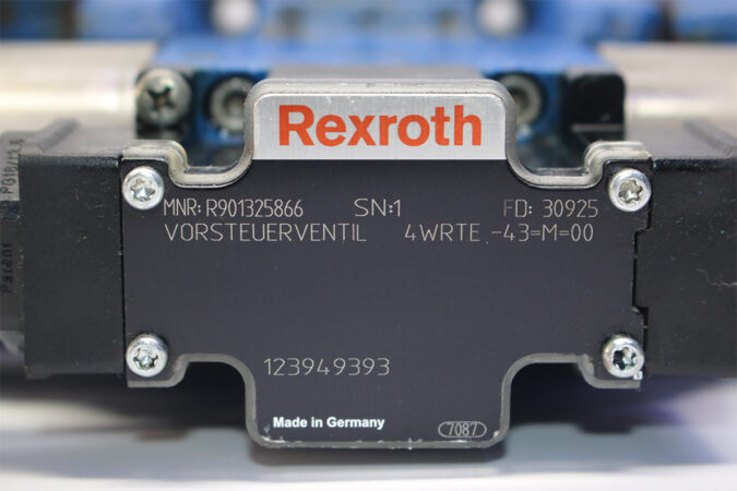 REXROTH R901325866,4WRTE-43=M=00 PROPORTIONAL DIRECTIONAL VALVE R901128157