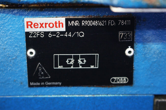 REXROTH R900911762 DIRECTIONAL CONTROL VALVE R900930365 - Image 5