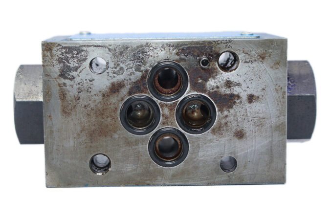 VICKERS DGMPC 3 ABK BAK 41 PRESSURE REDUCING VALVE - Image 4