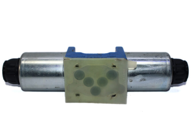 REXROTH R901278761 DIRECTIONAL CONTROL VALVE 4WE10E50/EG24N9K4/M - Image 5