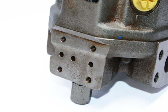 BRUENINGHAUS HYDROMATIK A10VSO 18 DFR1/31R-PPA12N00 AXIAL PISTON VARIABLE PUMP 00945178 - Image 5