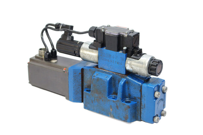 REXROTH R900891138,4WRTE-42/M PROPORTIONAL DIRECTIONAL VALVE R900731699 - Image 6