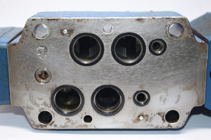 REXROTH R900891138,4WRTE-42/M PROPORTIONAL DIRECTIONAL VALVE R900731699 - Image 8