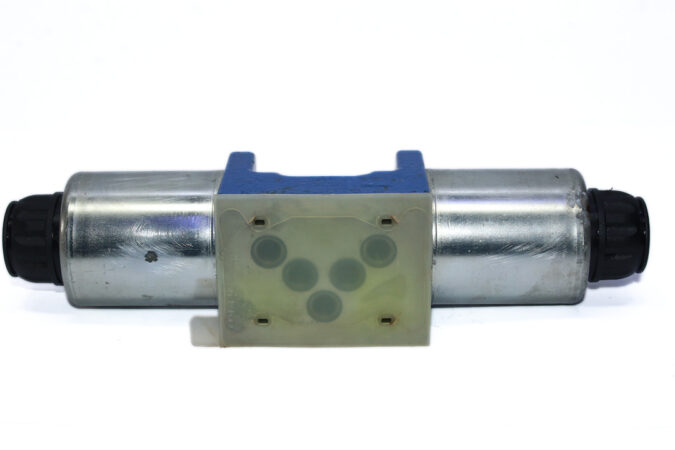 REXROTH R901278787 DIRECTIONAL CONTROL VALVE 4WE10M50/EG24N9K4/M - Image 5