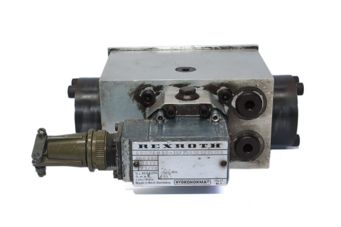 REXROTH 4 WS 2EM10-1X/75 B 2E T3 15 Z8 A 4-WAY DIRECTIONAL SERVO VALVE - Image 3