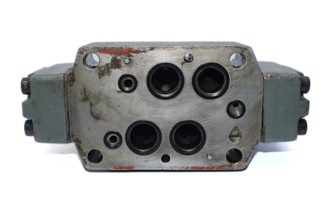 REXROTH 4WEH16R61/6AG24NETZ5L/B08 PILOT OPERATED DIRECTIONAL VALVE - Image 6