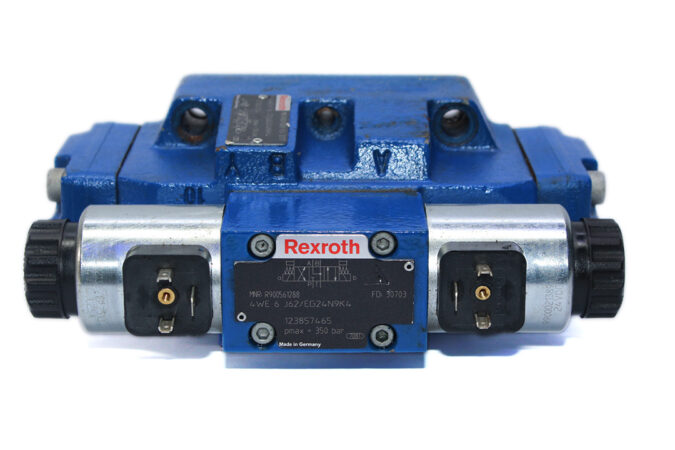 REXROTH R900561288 DIRECTIONAL CONTROL VALVE R900930809 - Image 3