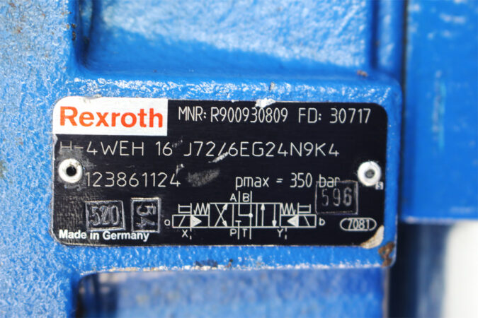 REXROTH R900561288 DIRECTIONAL CONTROL VALVE R900930809 - Image 4