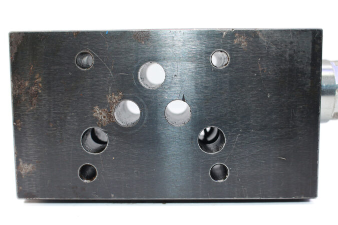 DENISON ZDV P025S0D1 SANDWICH VALVE 098-91035 - Image 4