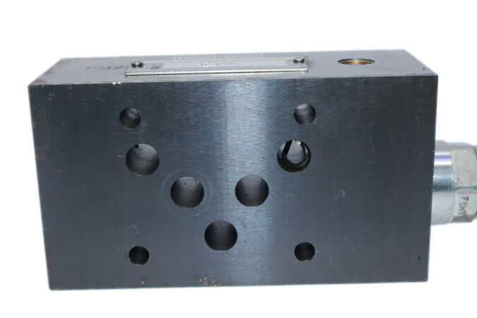 DENISON ZDV P025S0D1 SANDWICH VALVE 098-91035 - Image 5