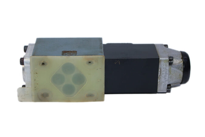 REXROTH 4WE6EB52/AW220-50NZ5L DIRECTIONAL CONTROL VALVE - Image 5