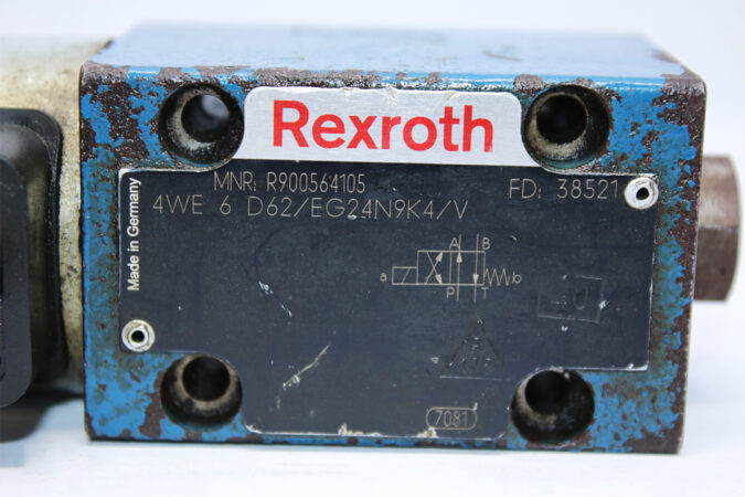 REXROTH R900564105 DIRECTIONAL CONTROL VALVE 4WE6D62/EG24N9K4/V