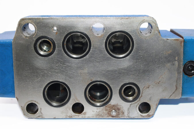 REXROTH R900891138,4WRTE-42/M PROPORTIONAL DIRECTIONAL VALVE R900954299 - Image 8