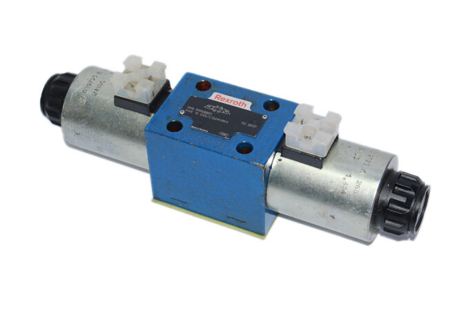 REXROTH R900588201 DIRECTIONAL CONTROL VALVE 4WE 10 E33/CG24N9K4 - Image 5