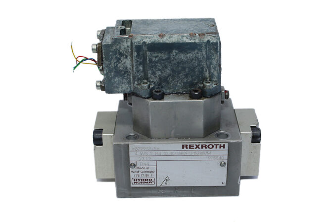 REXROTH 4WS2EM10-40/45B2ET315Z8D/M SERVO VALVE - Image 3