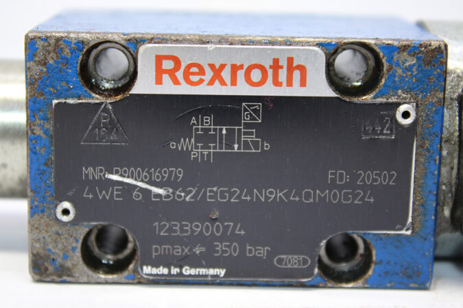 REXROTH R900616979 DIRECTIONAL CONTROL VALVE 4WE6B62/EG24N9K4QM0G24