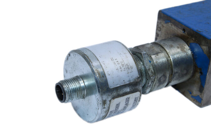 REXROTH R900616979 DIRECTIONAL CONTROL VALVE 4WE6B62/EG24N9K4QM0G24 - Image 3