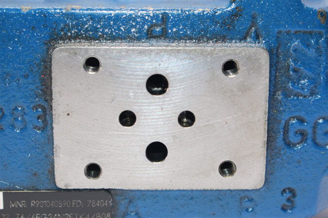 REXROTH R901040590 PILOT OPERATED DIRECTIONAL VALVE 4WEH22J2-76/6EG24N9ETK4/B08 - Image 3