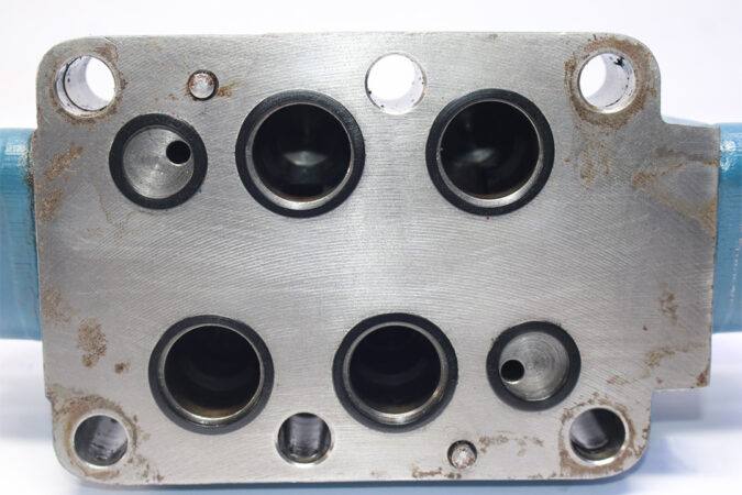 REXROTH R900379152 PILOT OPERATED DIRECTIONAL VALVE 4WEH22J2-74/6AG24NETK4/B08 - Image 6