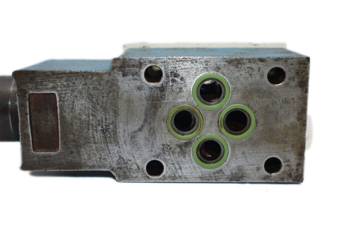 REXROTH R900409936 PRESSURE RELIEF VALVE ZDB6VB2-42/100V - Image 5