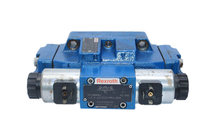 REXROTH R900901045 DIRECTIONAL CONTROL VALVE R900703886 - Image 3