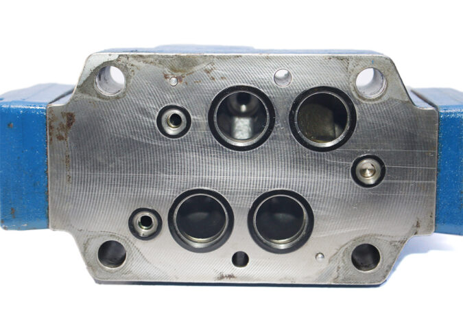 REXROTH R900901045 DIRECTIONAL CONTROL VALVE R900703886 - Image 7