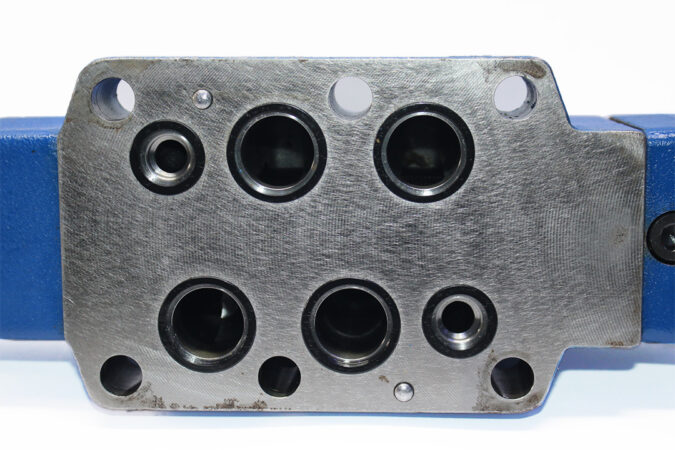 REXROTH R900958859,3DREPE6C-21=25EG24N9K31/F1M=00 PROPORTIONAL PRESSURE REDUCING VALVE R901086047 - Image 9