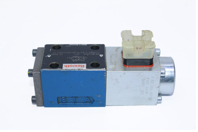 REXROTH 0811403105 PROPORTIONAL DIRECTIONAL CONTROL VALVE 4WRBA6EA15-20/G24N9Z4/M - Image 4