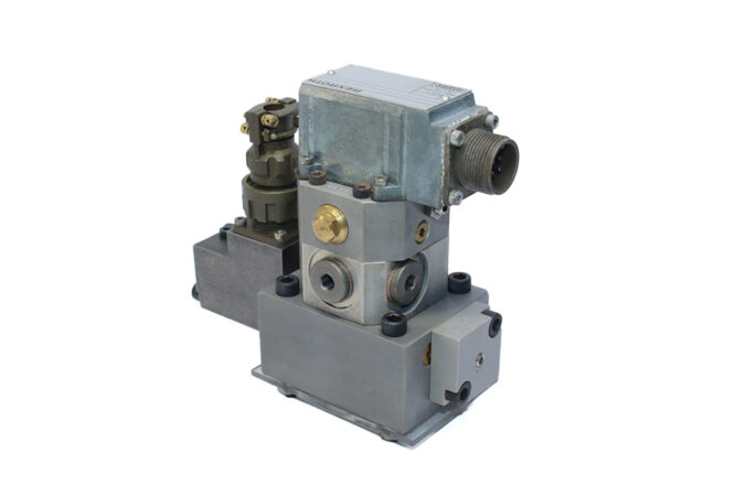 REXROTH 4WS2EE10-40/60B2-140Z8B/M SERVO DIRECTIONAL VALVE - Image 5