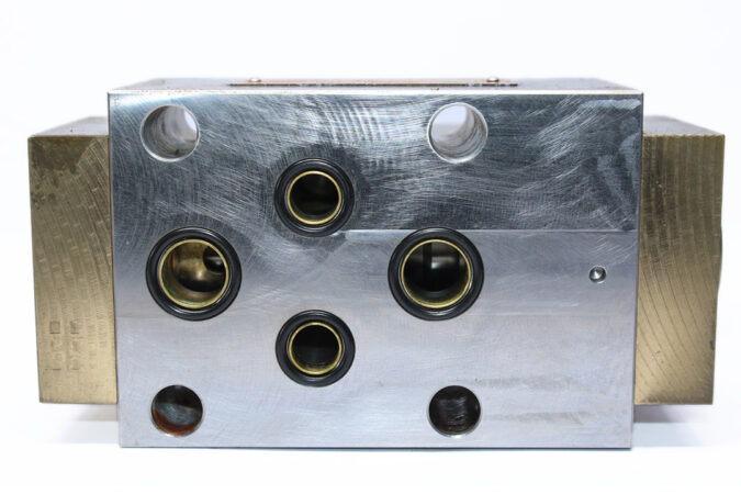 TIEFENBACH 36618 CONTROLLED PILOT DIRECTIONAL SEAT VALVE HFA 006746 - Image 6