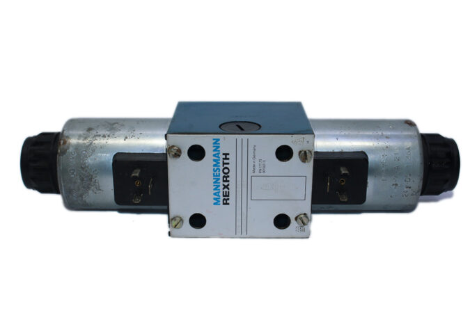 REXROTH R900537609 DIRECTIONAL CONTROL VALVE 4WE 10 J2-32/CG24N9K4 - Image 5