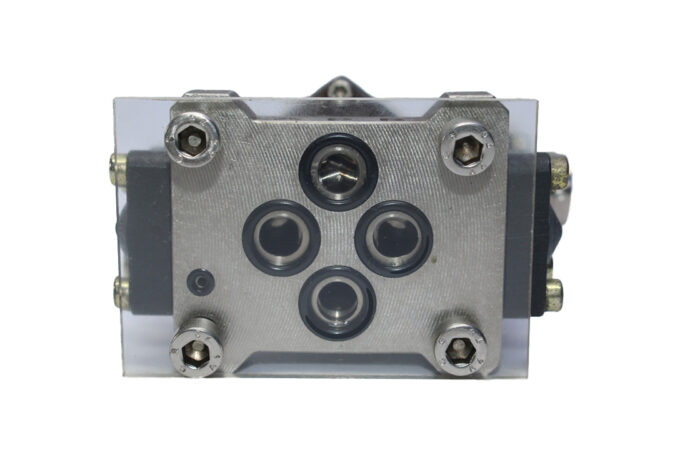 REXROTH 4WS2EM6-11/2-F12ET210Z17EM SERVO - Image 6
