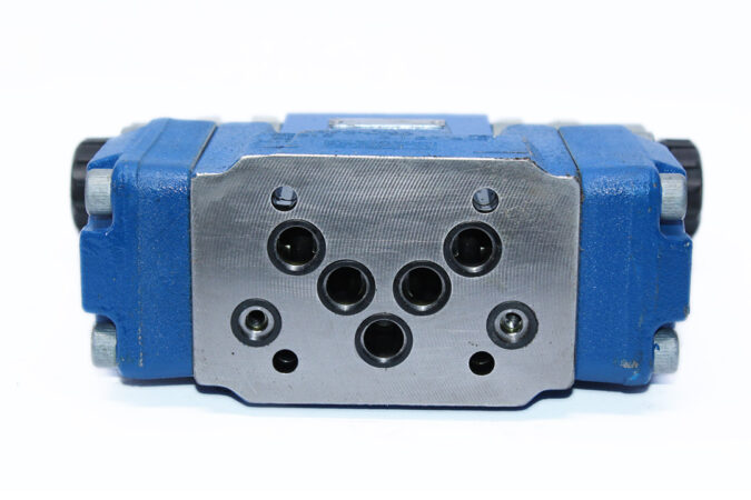 REXROTH R900548271 DIRECTIONAL CONTROL VALVE R900952630 - Image 7